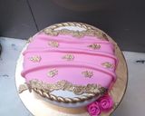 A picture of step 7 of Bridal shower cake.