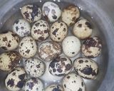 Foto langkah ke 1 dari resep Telur Puyuh Crispy.