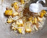 Foto langkah ke 4 dari resep Tumis Tahu Tauge.