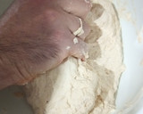 Foto del paso 3 de la receta: Pan de Aceite y Escamas de Sal de Pimentón de la Vera