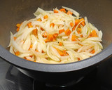 Foto del paso 1 de la receta: Sopa de repollo al curry Madrás