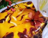 A picture of step 11 of 4 in 1 orange mousse sponge cake.