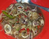 Foto langkah ke 5 dari resep Tumis Sotong Pedas Manis.