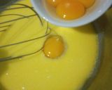 Foto langkah ke 4 dari resep Messy Japanese Cotton Cheesecake.