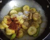 A picture of step 3 of Banana curry.