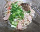 Foto langkah ke 6 dari resep Tumis Tauge Sosis.