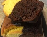 Foto del paso 4 de la receta: Budín bicolor de chocolate y limón a la crema con polvo de postre