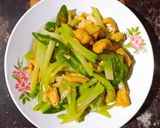 Foto langkah ke 7 dari resep Labu siam tumis bumbu kuning.
