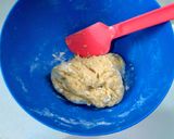 Foto langkah ke 3 dari resep Cheezy Sausage Boat.