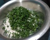 A picture of step 3 of Methi Thepla.