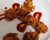 A picture of step 8 of Pyaaz pakode.