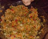 Foto del paso 2 de la receta: Croquetas de arroz, harina integral, arvejas y verduritas