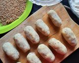 पोटॅटो क्रोकेट्स (potato croquettes recipe in marathi) रेसिपी स्टेप 4 फोटो 