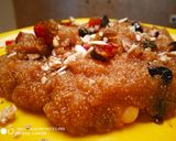 A picture of step 4 of Suji besan halwa.