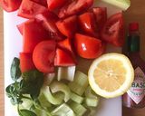Foto del paso 1 de la receta: Zumo de tomate 🥤 (Thermomix)