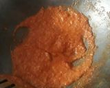 A picture of step 3 of Schezwan chutney.