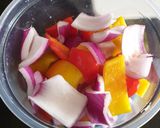 A picture of step 4 of Juicy chicken skewers/mshikakis.