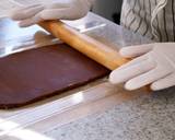 Chocolate Sandwich Cookies / Crispy Cocoa Cookies filled with a Smooth Chocolate Cheese Cream recipe step 8 photo