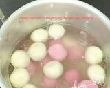Foto langkah ke 3 dari resep Resep Kue Klepon Merah Putih Anti Gagal.