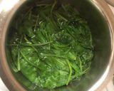 A picture of step 1 of Methi palak chaman.