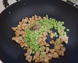簡單的美味-XO醬炒四季豆麵腸的食譜步驟3照片