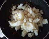 A picture of step 12 of Mysore Masala Dosa.