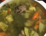 Foto del paso 4 de la receta: Caldo de chamorros con verduras