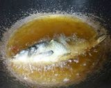 Foto langkah ke 1 dari resep Pecak Ikan Mas khas Betawi.