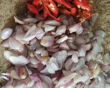 Foto langkah ke 1 dari resep Sambal Bawang-Rebon.