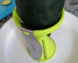 Foto del paso 1 de la receta: Espaguetis de calabacín con pesto de avellanas