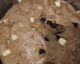 Foto langkah ke 3 dari resep Choco Cheese Sourdough Bread.
