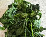 Foto del paso 1 de la receta: Ensalada de anacardos, arándanos secos y queso de cabra