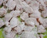 Foto langkah ke 2 dari resep Ayam Tepung Saus Asam Manis.