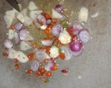 Foto langkah ke 3 dari resep 40. Oseng Rawit dan Bawang.