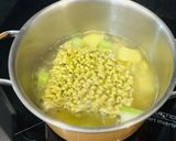 Hình bước làm 3 của món Mì chùm ngây nấu rau củ