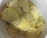Foto del paso 1 de la receta: Papas rústicas 🥔🥔🥔