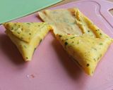 Sajtkrémes palacsinta zöldekkel háromszögbe zárva🌿 recept fázis 4 fotója