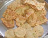 A picture of step 5 of Potato & all-purpose flour Puri.