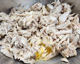 Foto del paso 1 de la receta: Relleno base de pollo con aceitunas