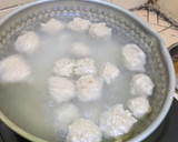 Foto langkah ke 4 dari resep Bakso sapi Homemade.