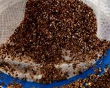 A picture of step 2 of Simsim balls.