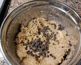 Foto del paso 2 de la receta Galletas de almendras con plátano y pepitas de chocolate