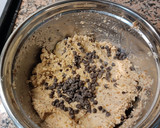 Foto del paso 2 de la receta: Galletas de almendras con plátano y pepitas de chocolate