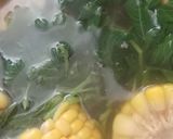 Foto langkah ke 4 dari resep Sayur Bening Bayam Jagung.