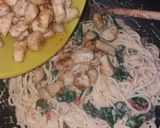 Csirkés-spenótos spagetti recept fázis 5 fotója