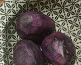 Foto del passaggio 1 della ricetta Patate viola al sale aromatizzato