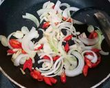 Foto langkah ke 2 dari resep Brokoli Jamur Tumis Saos Tiram.