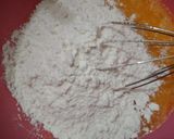 Foto langkah ke 3 dari resep Banana Cupcake.