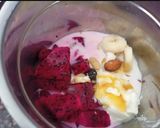 A picture of step 2 of Dragon fruit Smoothie.