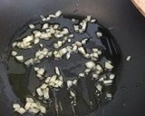 A picture of step 1 of Speck and scamorza risotto.